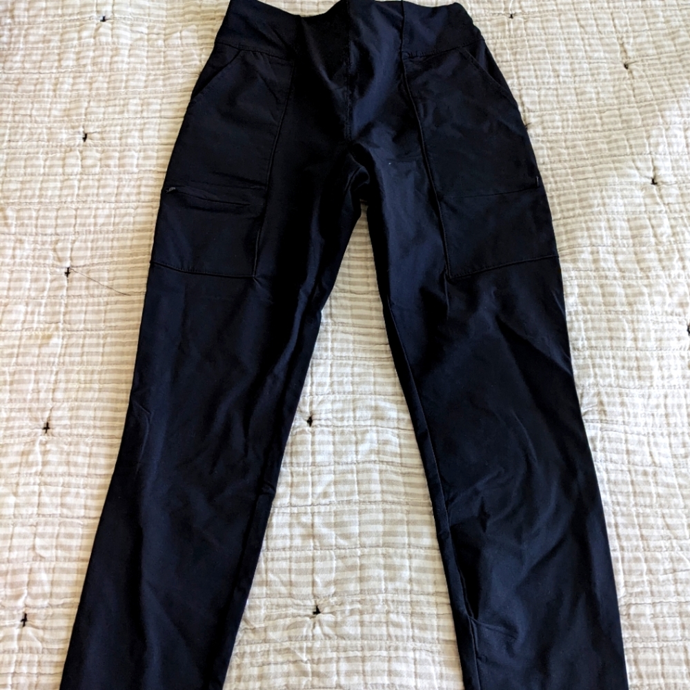 Fabletics Hybrid Cargo Pant